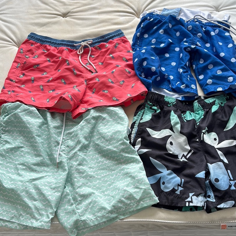 Colorful Men's Swim Trunks Set